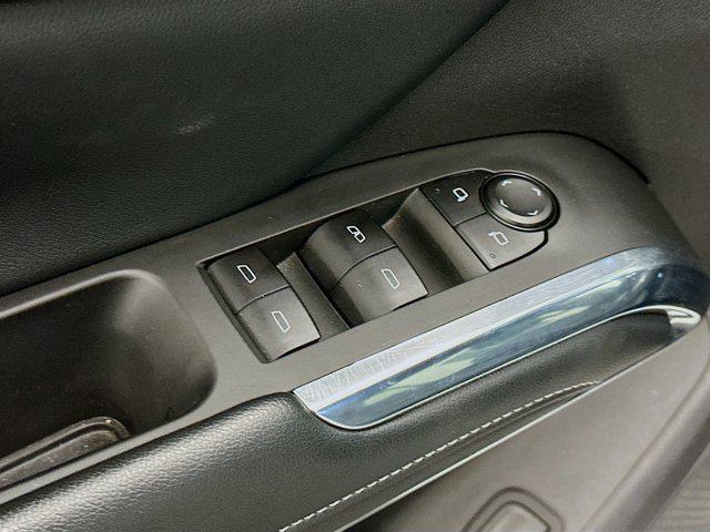 used 2025 Chevrolet Traverse car, priced at $35,487