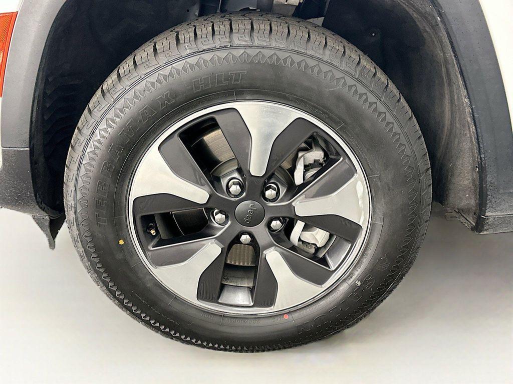 used 2024 Jeep Grand Cherokee 4xe car, priced at $26,987