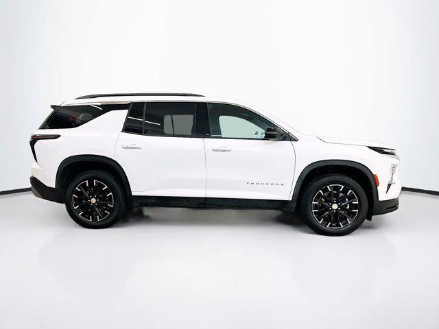 used 2025 Chevrolet Traverse car, priced at $37,996
