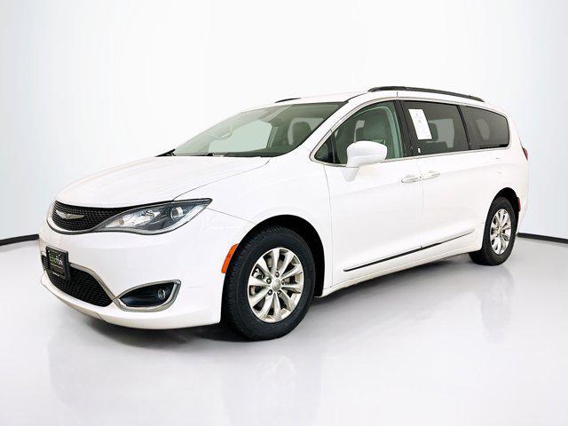 used 2017 Chrysler Pacifica car, priced at $9,996