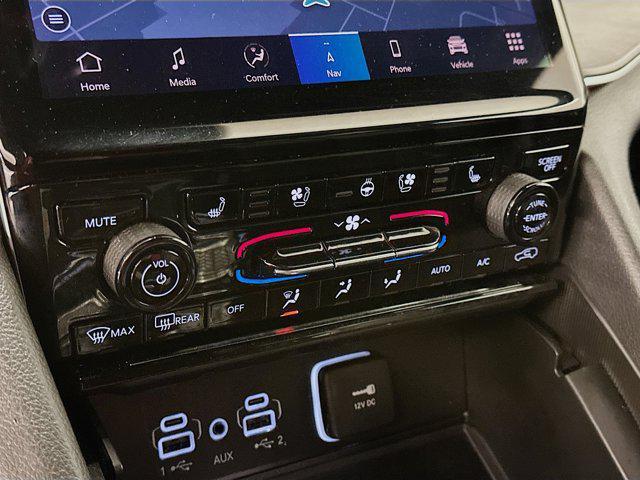 used 2024 Jeep Grand Cherokee L car, priced at $28,987