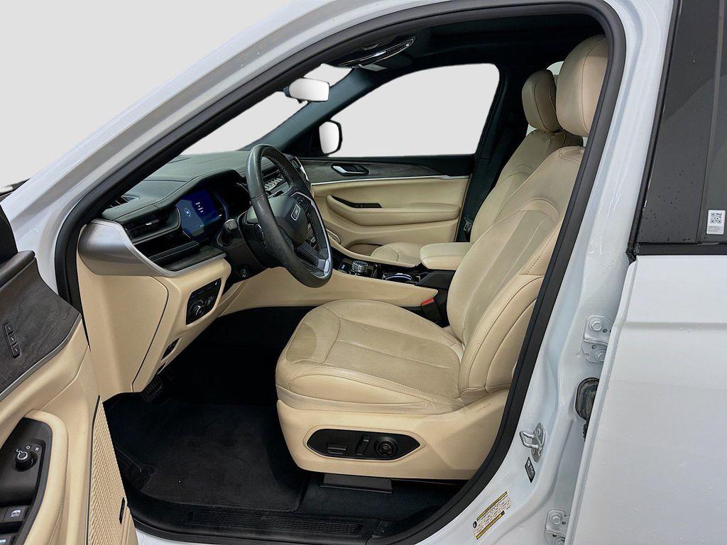 used 2022 Jeep Grand Cherokee 4xe car, priced at $25,997