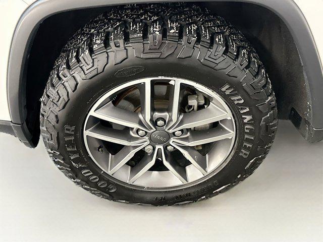 used 2020 Jeep Grand Cherokee car, priced at $17,799