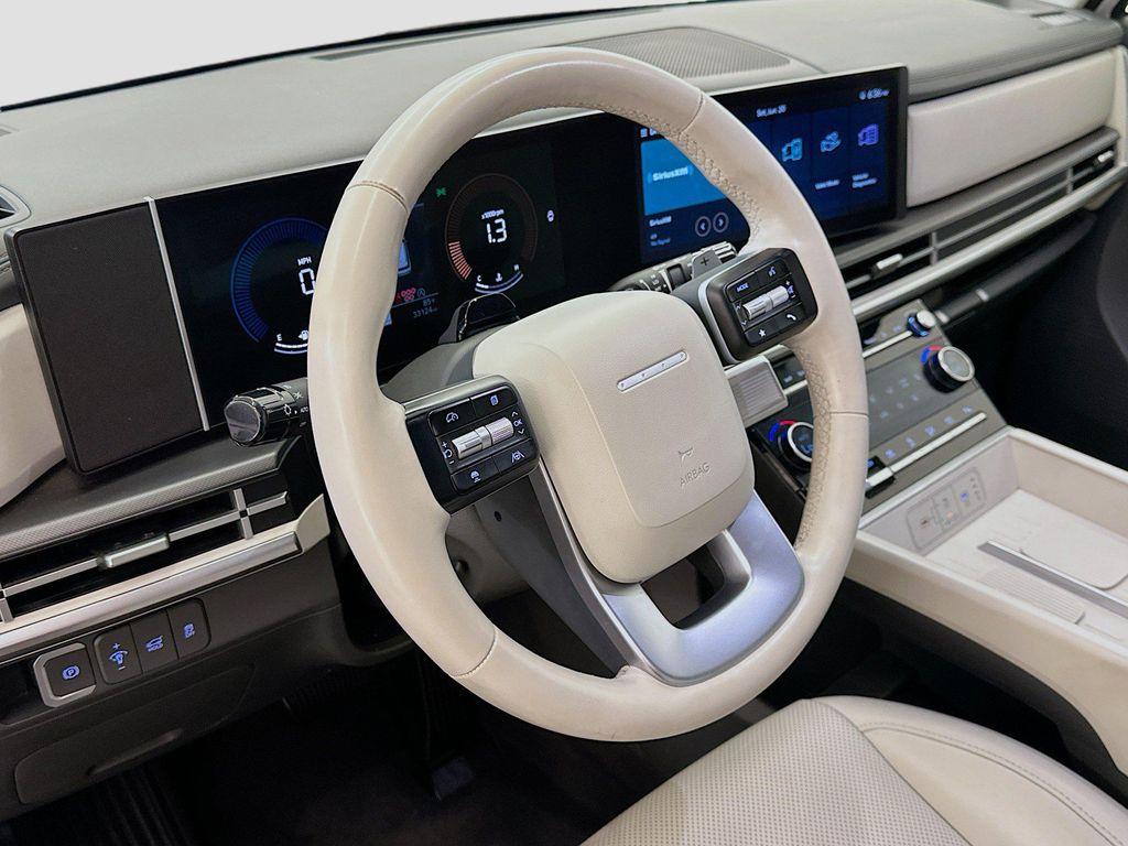used 2025 Hyundai Santa Fe car, priced at $27,997