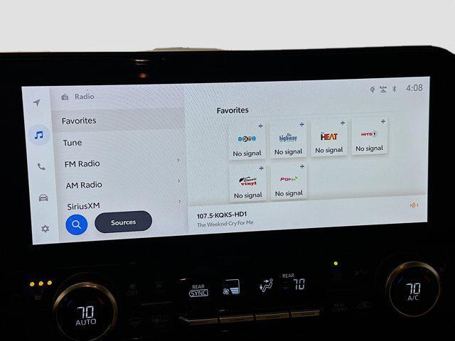 used 2023 Toyota Highlander car, priced at $31,496