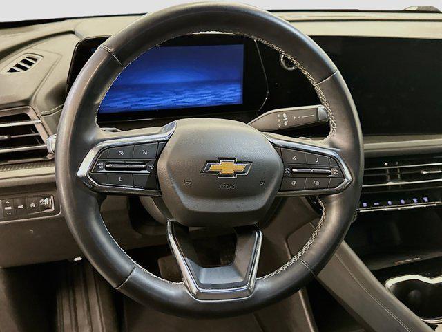 used 2024 Chevrolet Traverse car, priced at $33,496