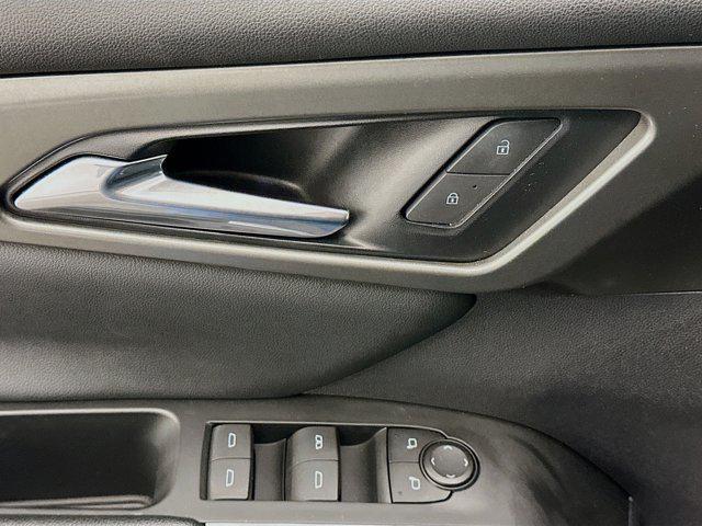 used 2024 Chevrolet Traverse car, priced at $33,496