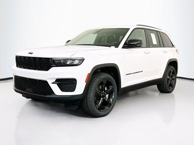 used 2023 Jeep Grand Cherokee car, priced at $28,487