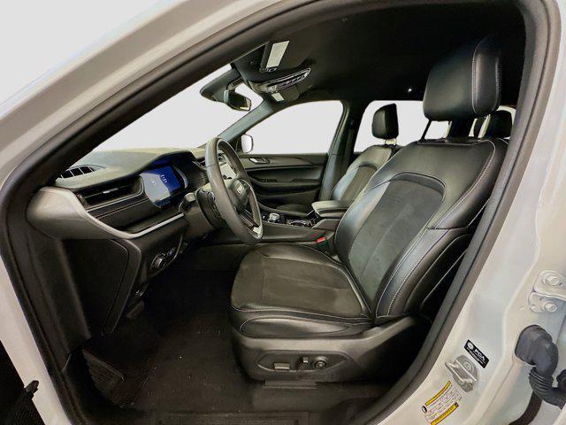 used 2023 Jeep Grand Cherokee car, priced at $28,487