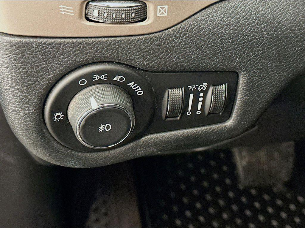 used 2016 Jeep Cherokee car, priced at $7,997