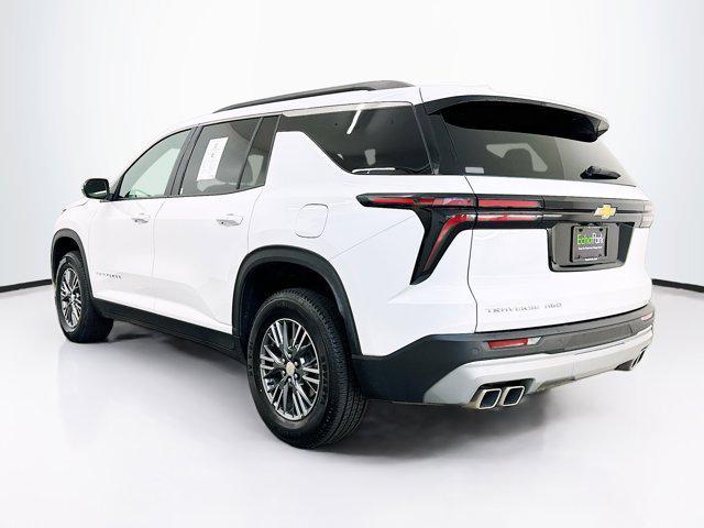 used 2025 Chevrolet Traverse car, priced at $35,496