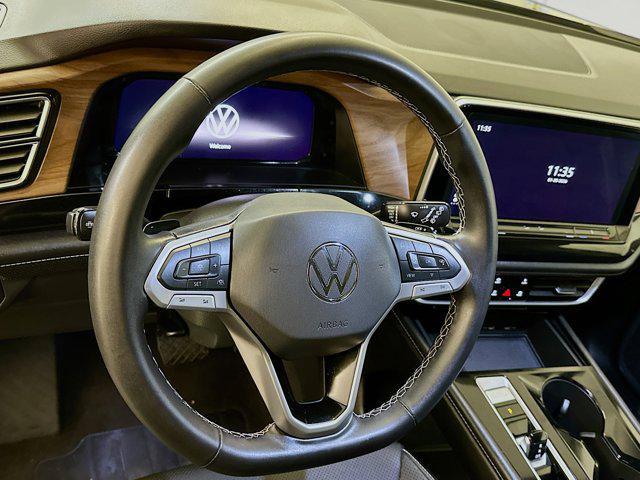 used 2025 Volkswagen Atlas car, priced at $29,987