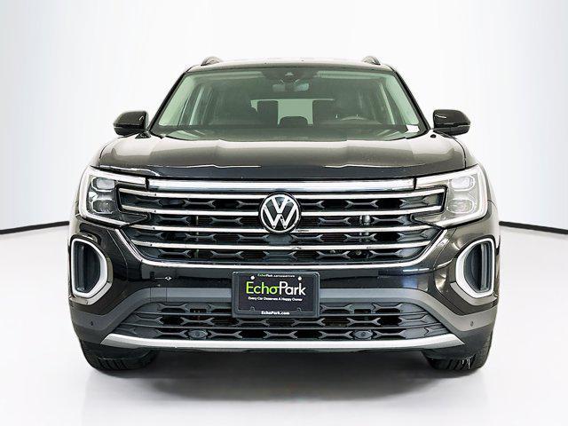 used 2025 Volkswagen Atlas car, priced at $29,987