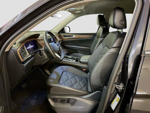 used 2025 Volkswagen Atlas car, priced at $29,987