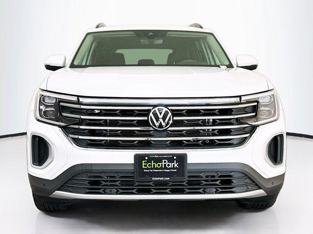 used 2025 Volkswagen Atlas car, priced at $33,597