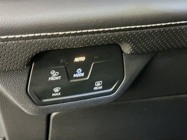 used 2025 Volkswagen Atlas car, priced at $33,597