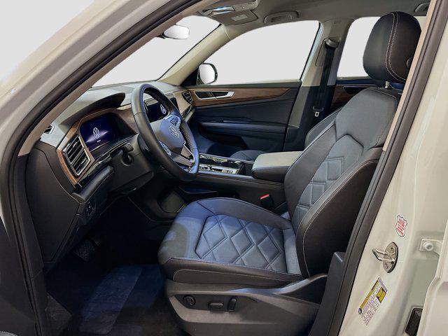 used 2025 Volkswagen Atlas car, priced at $33,597