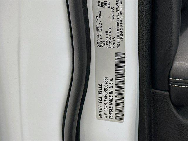 used 2024 Jeep Grand Cherokee L car, priced at $27,997