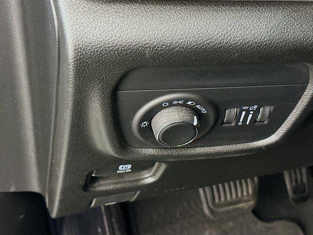 used 2023 Jeep Grand Cherokee car, priced at $28,497