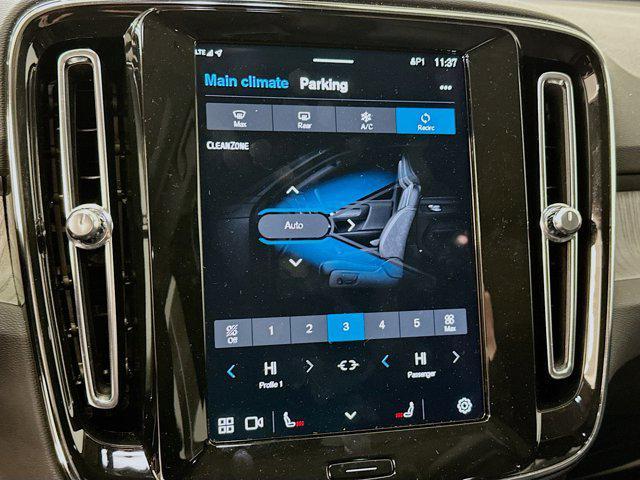 used 2025 Volvo XC40 car, priced at $27,487
