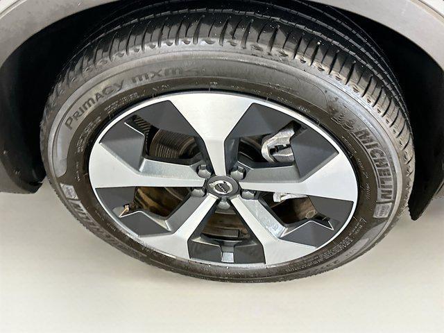 used 2025 Volvo XC40 car, priced at $27,487