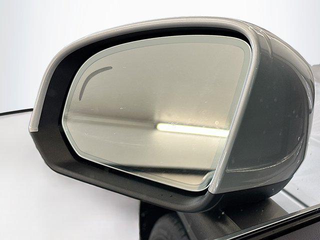 used 2025 Volvo XC40 car, priced at $27,487