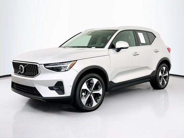 used 2025 Volvo XC40 car, priced at $27,487