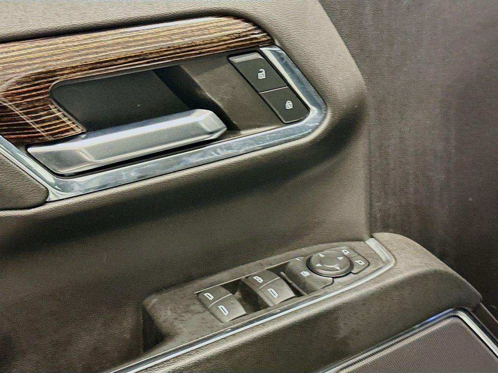 used 2024 GMC Sierra 1500 car, priced at $40,497