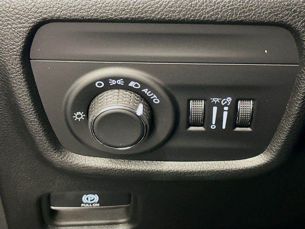 used 2022 Jeep Grand Cherokee L car, priced at $29,197
