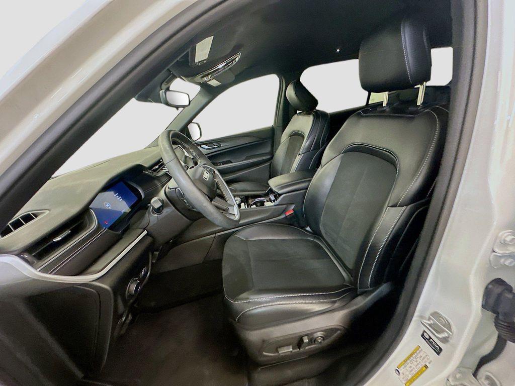 used 2023 Jeep Grand Cherokee L car, priced at $30,996
