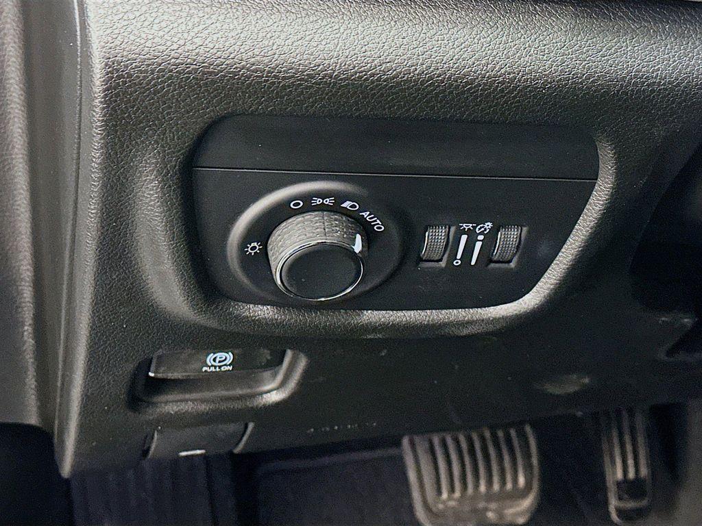 used 2023 Jeep Grand Cherokee L car, priced at $30,996