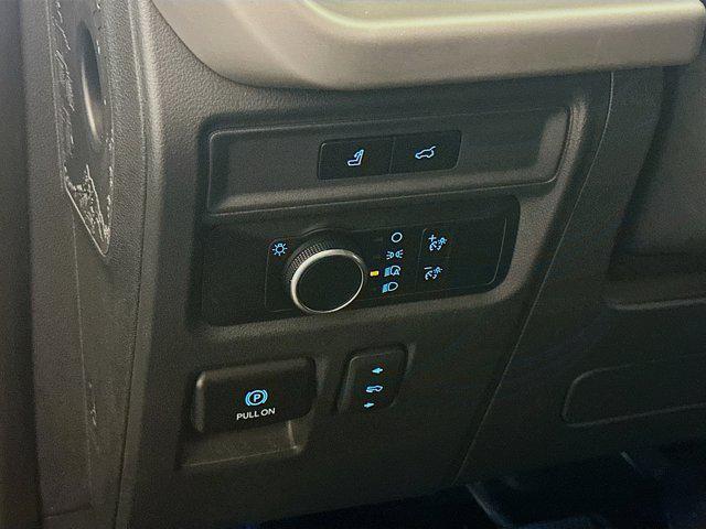 used 2024 Ford Expedition car, priced at $38,987