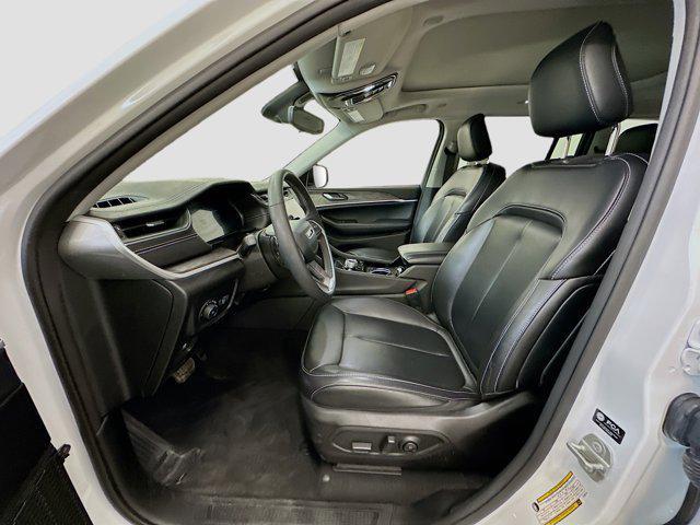 used 2023 Jeep Grand Cherokee car, priced at $28,447