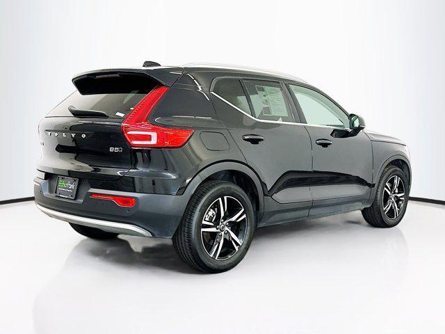 used 2025 Volvo XC40 car, priced at $27,197