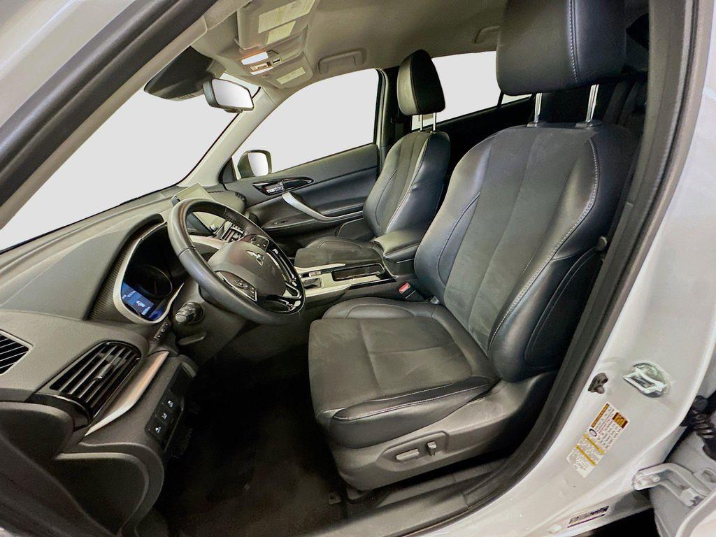 used 2025 Mitsubishi Eclipse Cross car, priced at $19,996