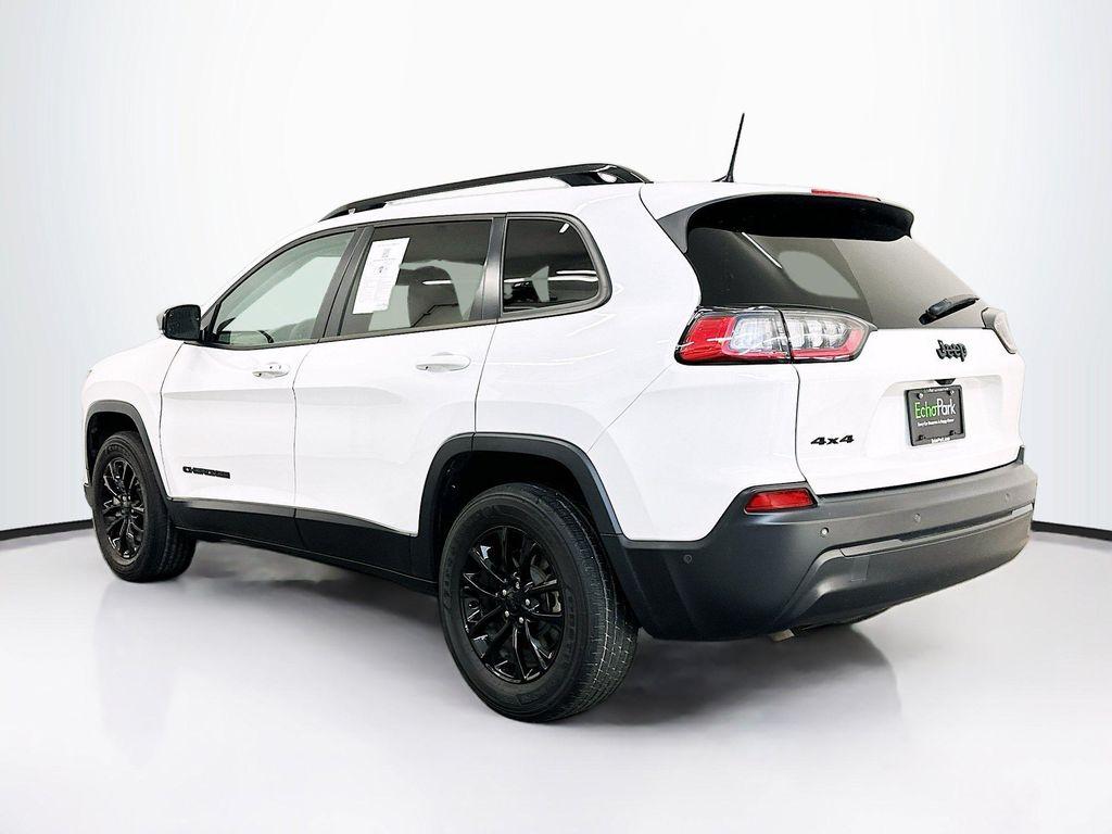 used 2023 Jeep Cherokee car, priced at $20,597