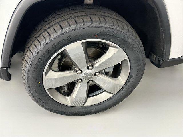 used 2016 Jeep Grand Cherokee car, priced at $11,996