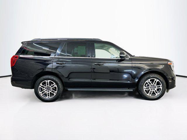 used 2025 Ford Expedition car, priced at $53,996