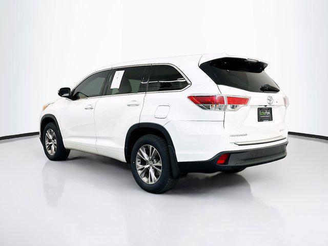 used 2015 Toyota Highlander car, priced at $15,999