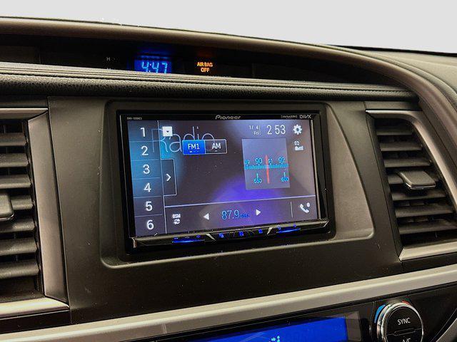 used 2015 Toyota Highlander car, priced at $15,999