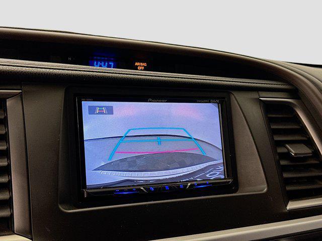 used 2015 Toyota Highlander car, priced at $15,999