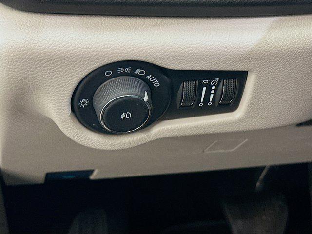 used 2024 Chrysler Pacifica car, priced at $26,497