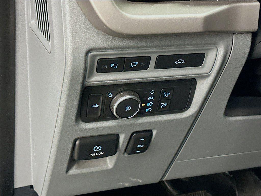 used 2021 Ford F-150 car, priced at $22,987