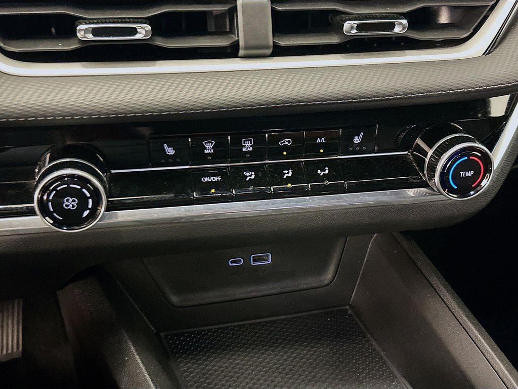 used 2025 Chevrolet Equinox car, priced at $23,197