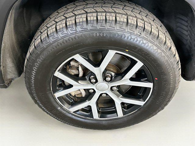 used 2024 Jeep Grand Cherokee L car, priced at $28,987