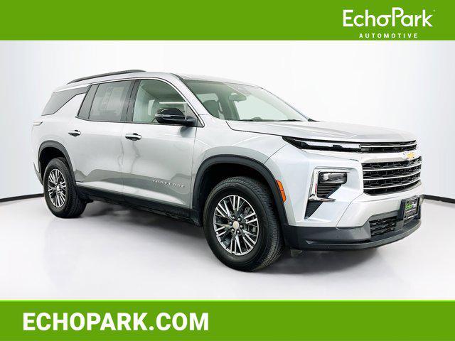 used 2025 Chevrolet Traverse car, priced at $34,487