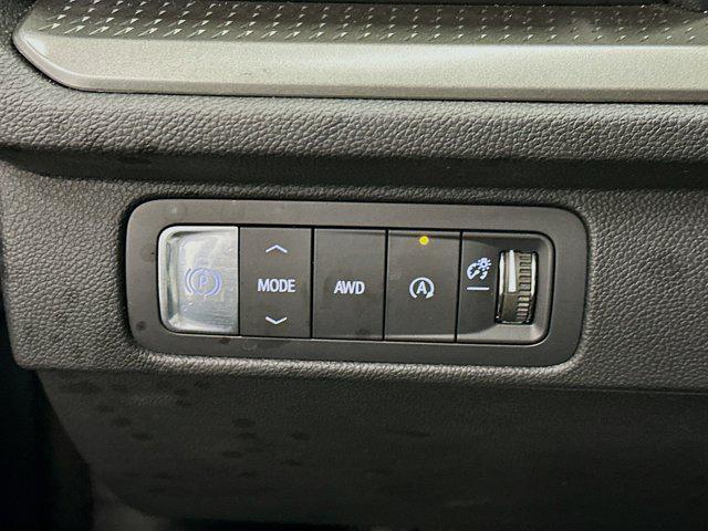 used 2025 Chevrolet Traverse car, priced at $34,487