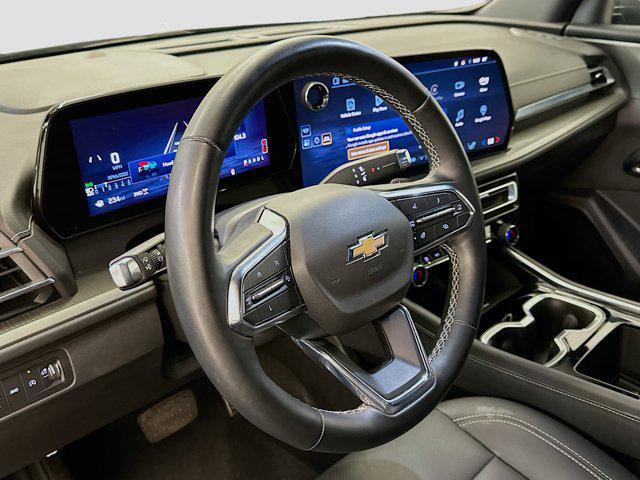 used 2025 Chevrolet Traverse car, priced at $35,487