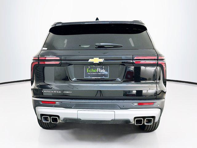 used 2025 Chevrolet Traverse car, priced at $35,487