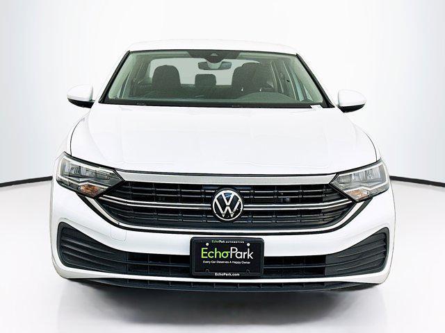 used 2024 Volkswagen Jetta car, priced at $15,487